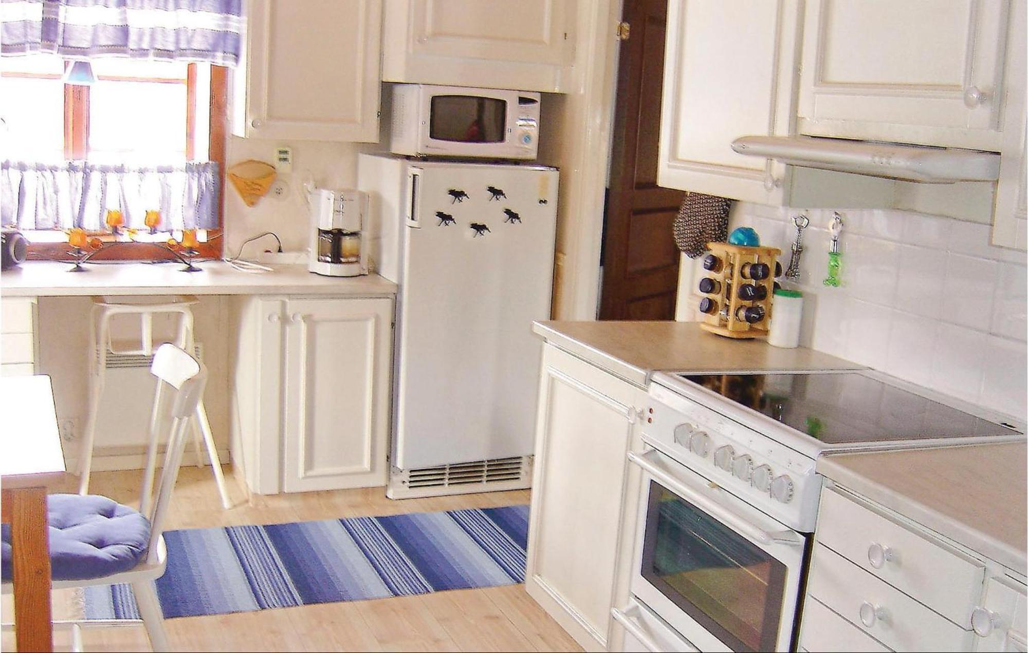 Nice Home In Malmkoeping With Kitchen Malmkoping Екстер'єр фото
